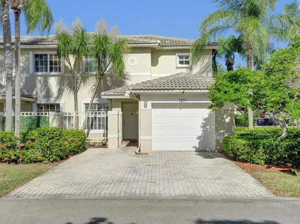 2298 NW 171st Terrace, Pembroke Pines, FL 33028