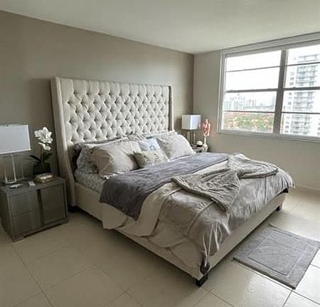 2nd image of 2801 NE 183rd St APT 1208