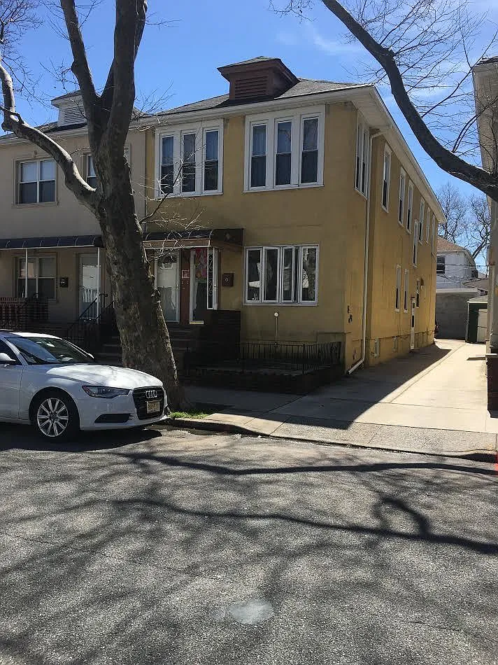 2154 76th St photo 1