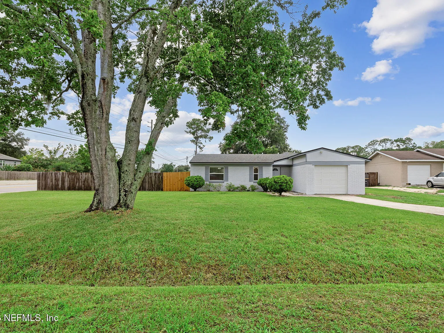 4 bed, 2.0 bath, 1742 sqft, $1,895 — Photo 4