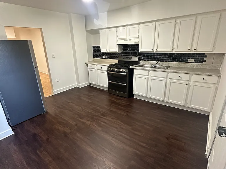 521 May St #1W — Photo 5