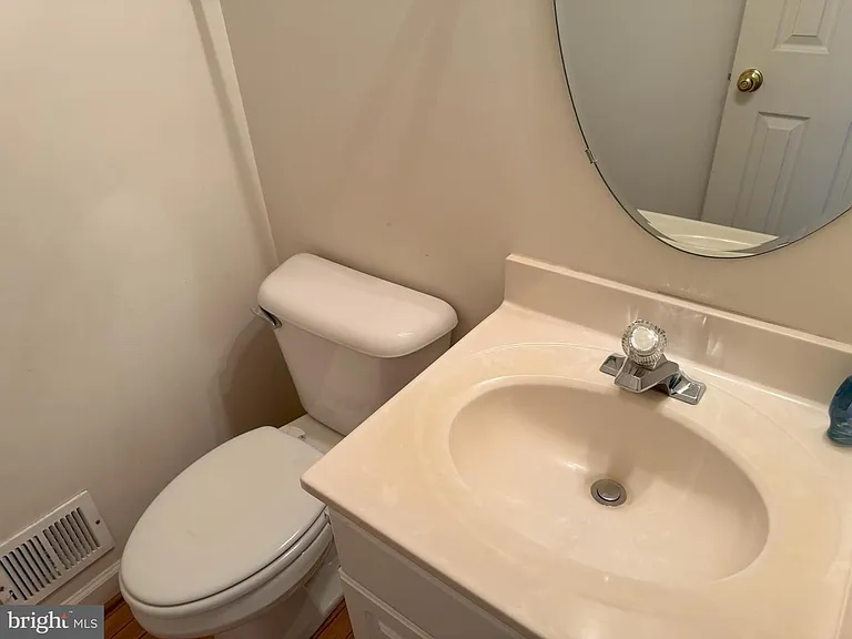 5901 Ewing Pl — Photo 16