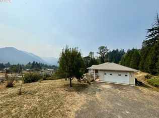 47630 W 2nd St, Oakridge, OR