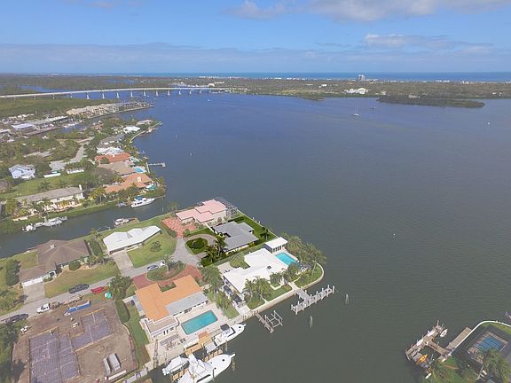 3rd image of 1 Sea Horse Ln