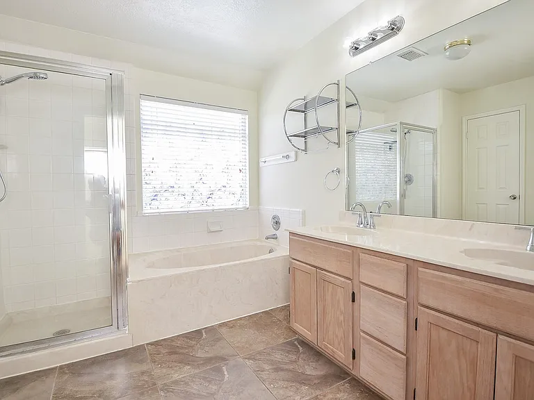 4026 Almond Lake Dr — Photo 30