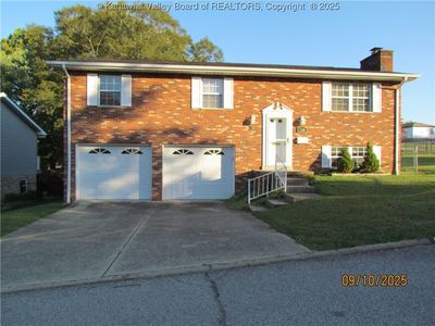 4501 Richmond Cir, South Charleston, WV, 25309