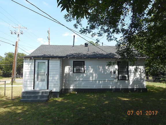 4th image of 226 Ross Ave