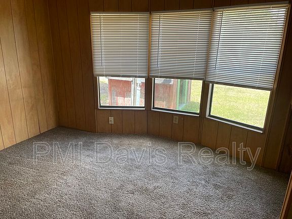 3rd image of 2256 S Mimosa Ave