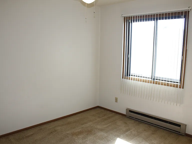 920 Southland Ln — Photo 22