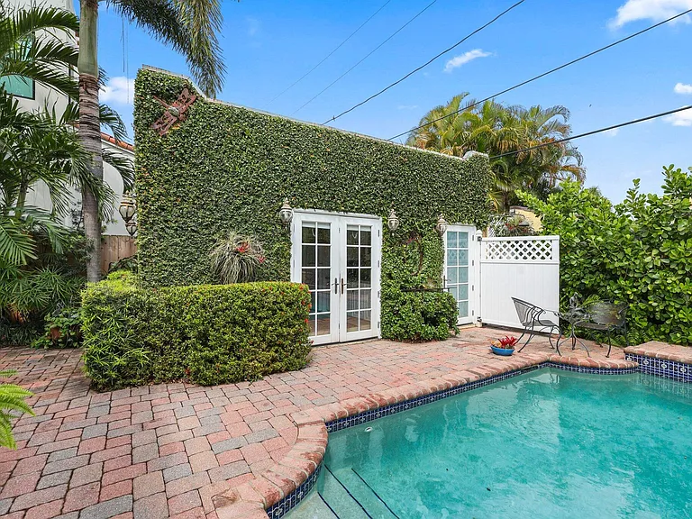 605 Sunset Rd — Photo 9