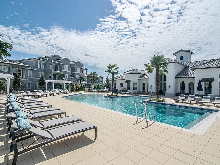 Shadetree Apartments — Photo 36
