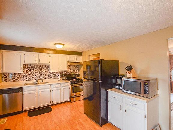 5th image of 7841 Kiowa Way