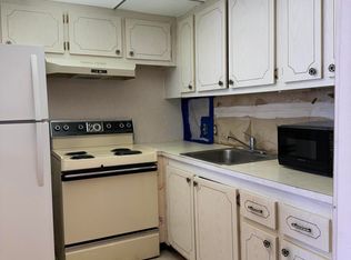 223 Mansfield Dr #F, Boca Raton, FL 33434