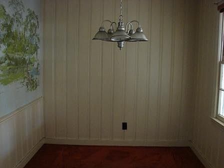 4th image of 807 Dogwood Dr