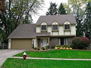 6718 Brintwood Rd, Sylvania, OH 43560