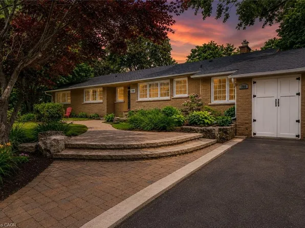 760 Kingsway Dr, Burlington, ON L7T 3H4