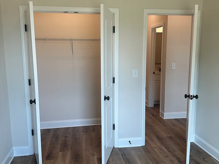 101 Asbury Dr NW #11 — Photo 11