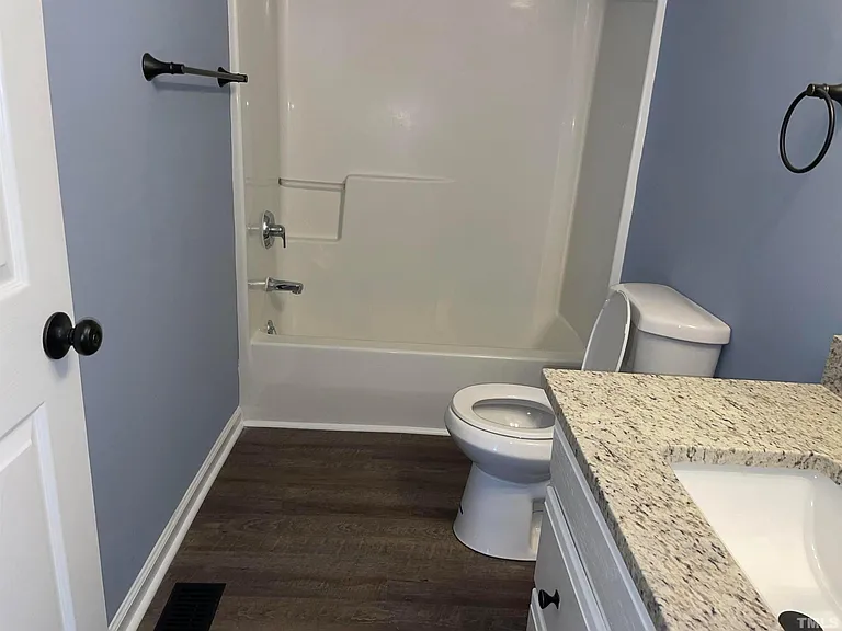 109 Ashe Ave — Photo 12
