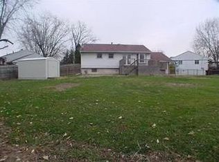 4879 Denny Ln, Dayton, OH 45431