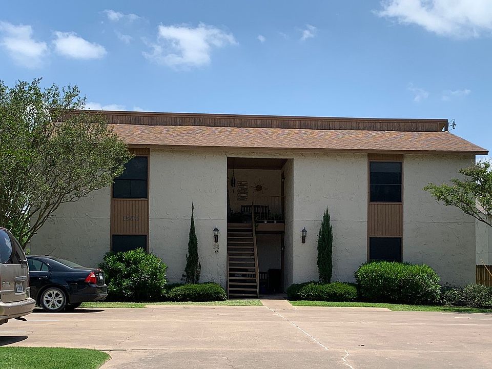 1st image of 1502 Oakdale Cir APT C