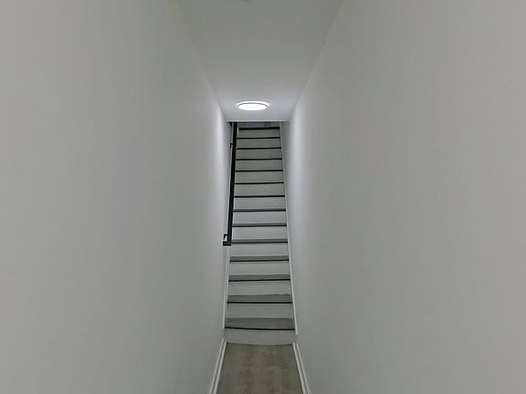 3rd image of 6459 N 16th St Floor 2