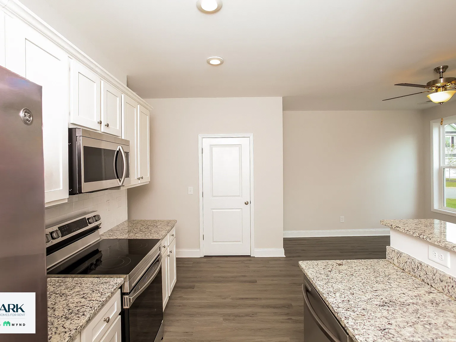 3 bed, 2.5 bath, 1350 sqft, $1,645 — Photo 4