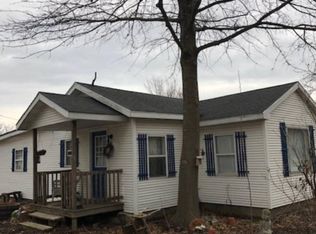 109 Walnut St, Franklin, IL 62638