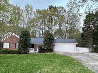 6301 Whitefield Ct, Harrisburg, NC 28075