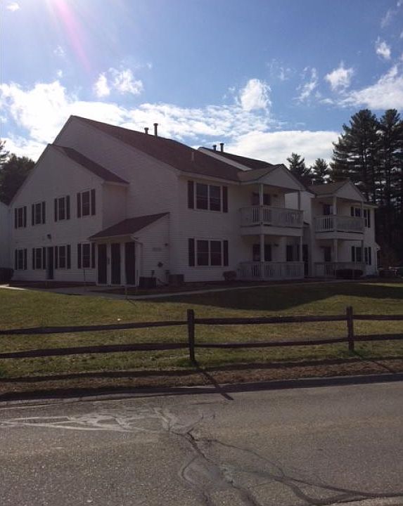 1st image of 10 Barrington Ave Unit 202
