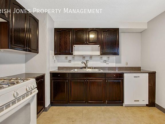 5th image of 103 Kimberly Ave #1