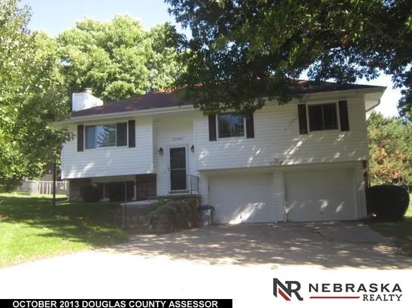 7384 Madison St, Ralston, NE 68127