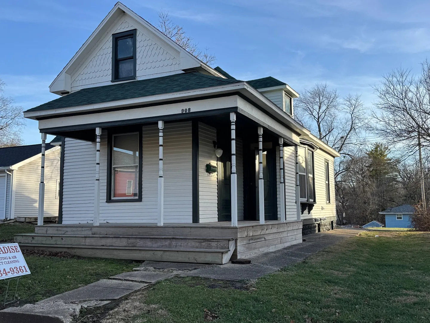 908 Van Buren Ave photo 1