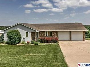 812 Sand Hill Rd, Louisville, NE 68037