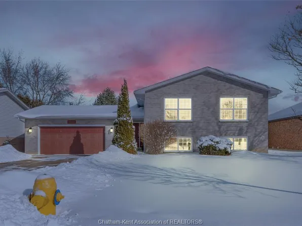 145 Valley Rd, Chatham Kent, ON N7L 5L4