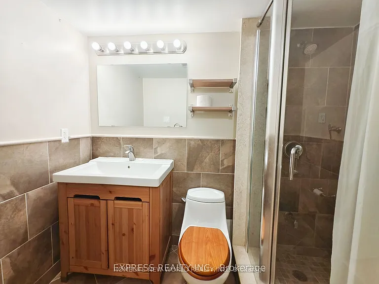 55 Centre Ave #604 — Photo 6