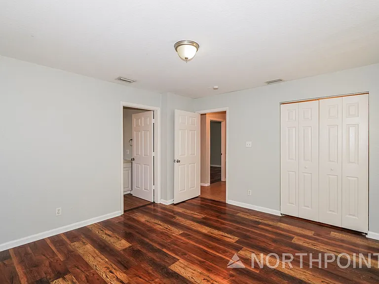 5203 N 39th St — Photo 8