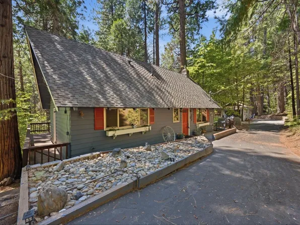 1941 Fairway Dr, Arnold, CA 95223