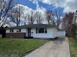 223 Collier Dr, Springfield, IL 62704