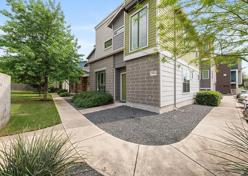 1st image of 1520 Lorraine Loop #1520A