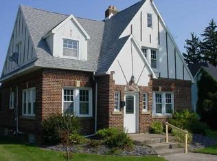 2401 Brown Rd, Oregon, OH 43616