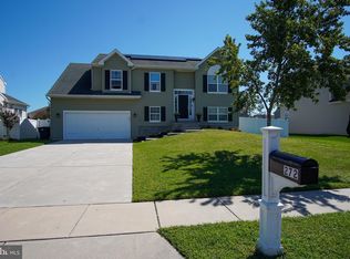 272 Rushfoil Dr, Williamstown, NJ 08094