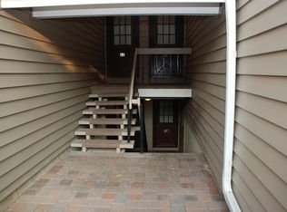 61 Overlook Dr #1611, Clinton, NJ 08809