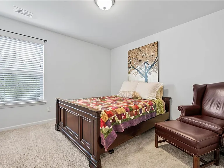 4 Gardenia Dr — Photo 21