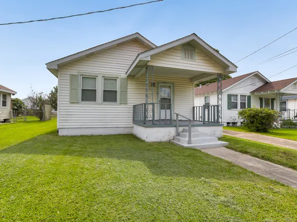 520 Brown Ave, Harvey, LA 70058