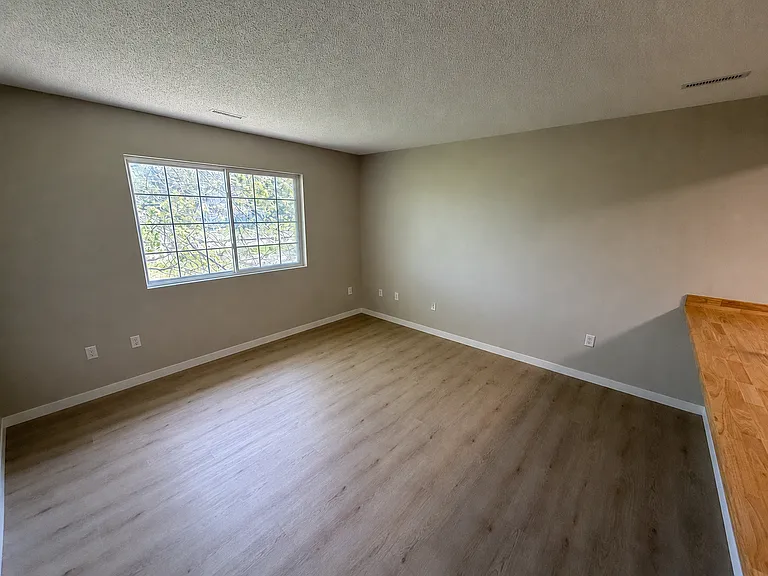 70 Circle Dr #2 — Photo 4