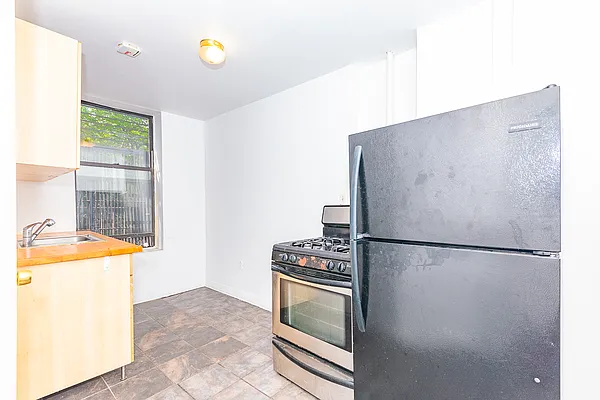 Rented by MySpaceNYC | media 1