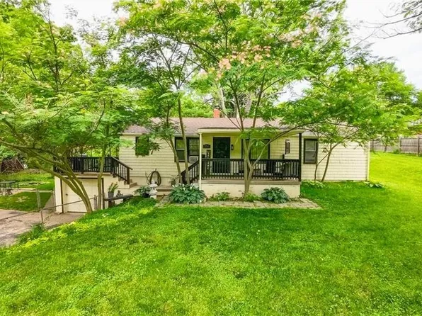 3200 N 49th Dr, Kansas City, KS 66104