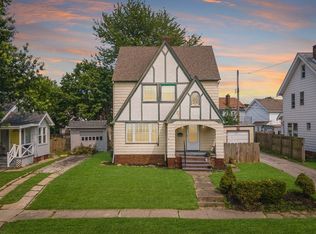 3463 Berea Rd, Cleveland, OH 44111