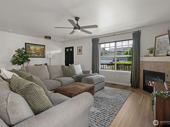 5th image of 1498 NW 5th Avenue