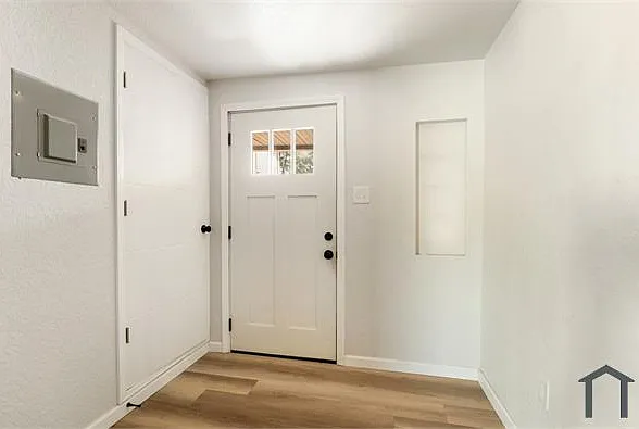 107 Avenue D #B — Photo 9